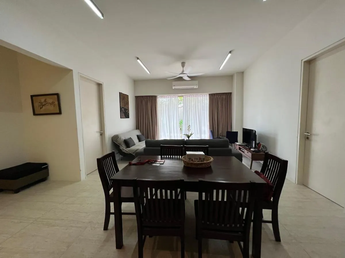 شقة By The Sea Ground Floor With Pool Facing 3A باتو فيرينغي ماليزيا