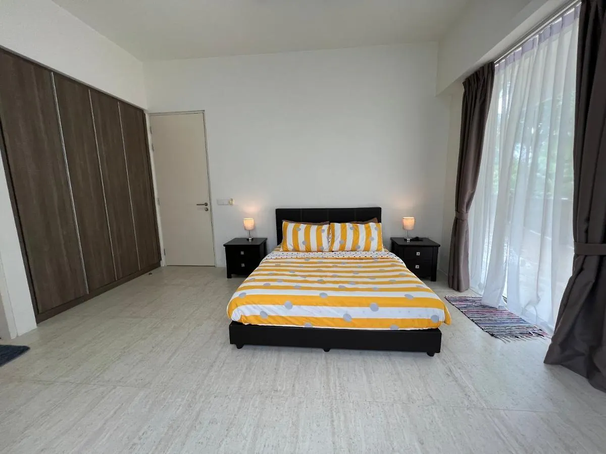 Apartamento By The Sea Ground Floor With Pool Facing 3A Batu Ferringhi