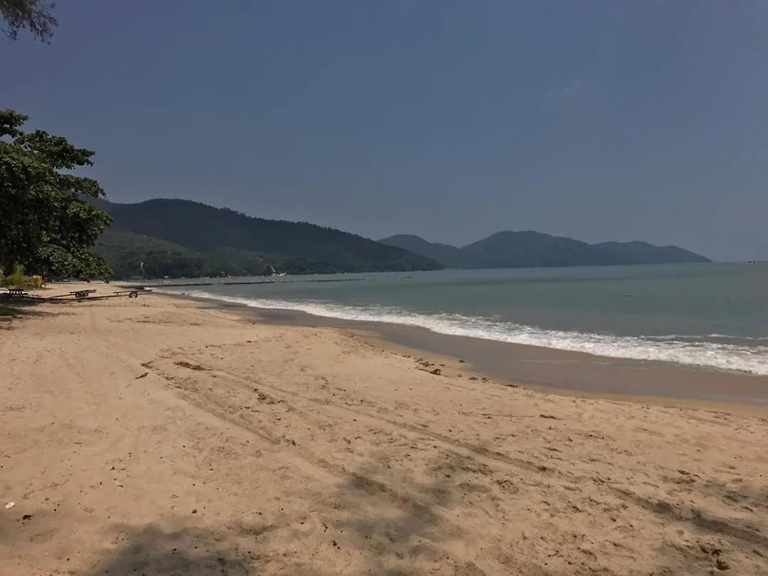 Apartamento By The Sea Ground Floor With Pool Facing 3A Batu Ferringhi 0*,